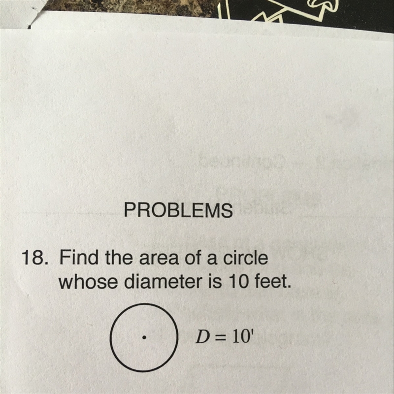 I don't understand how to find the area of a circle-example-1