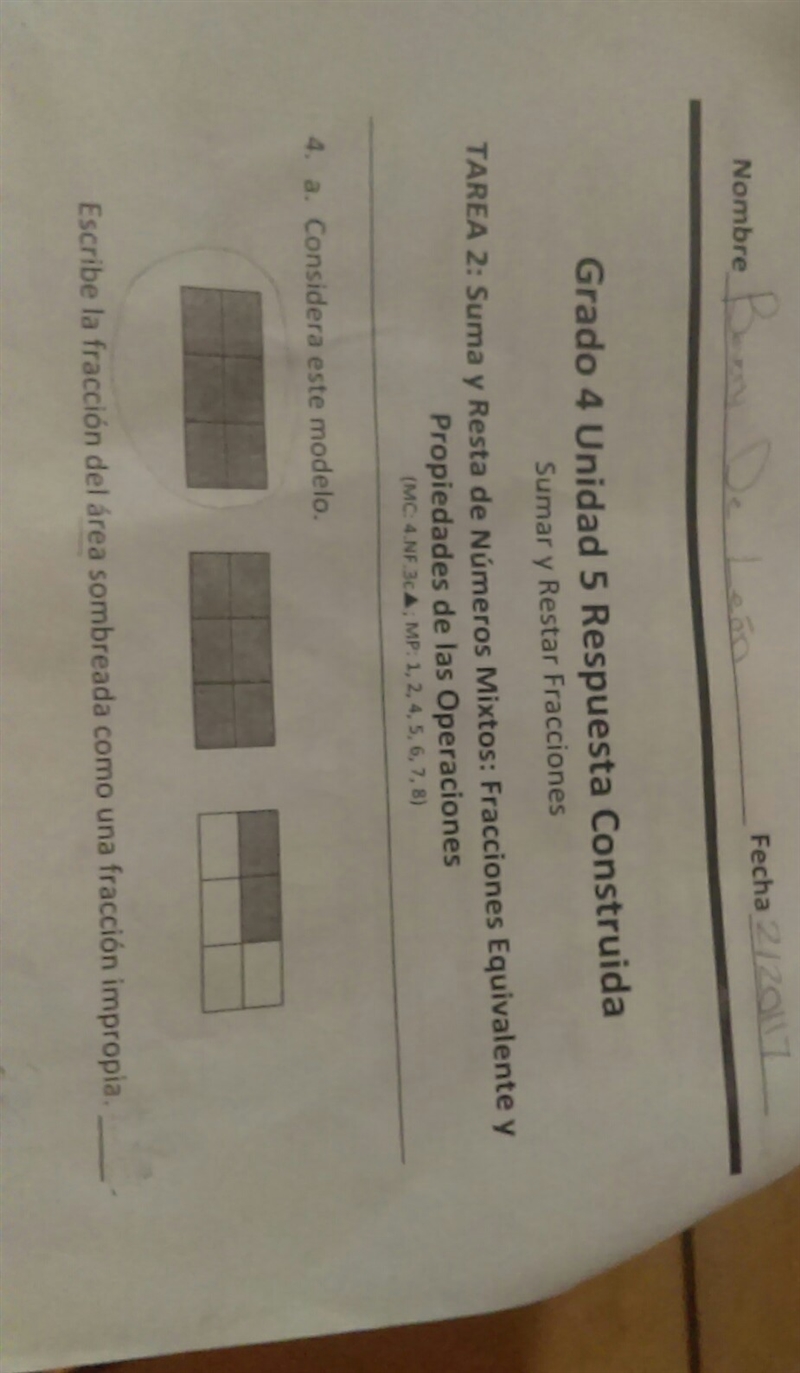 Escribe la fraccion del area sombreada Como una fraccion impropia-example-1