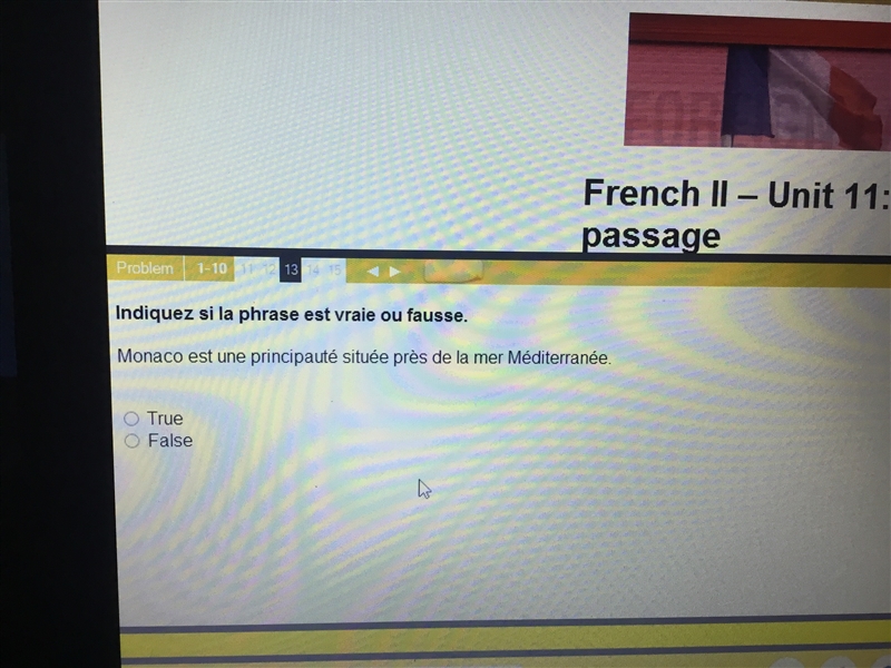 Would someone please help me with my French? Thank you!-example-3