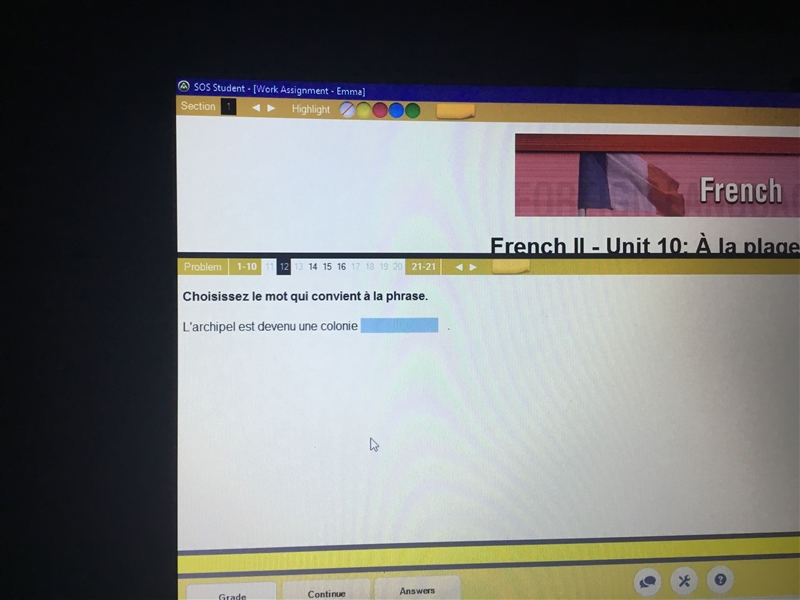 Would someone help me with my French? Thank you! Multiple choice 7: a) le b) en c-example-3