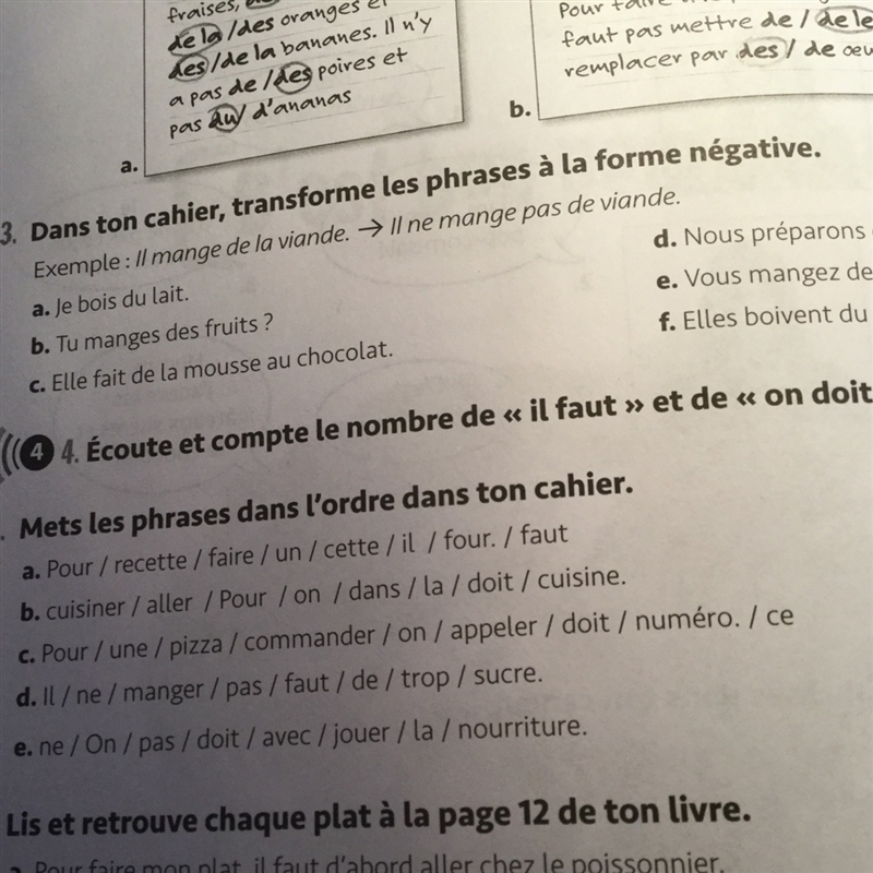 Porfavor ayuda con este ejercicio en francés tengo que ordenar las palabras para formar-example-1