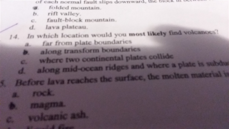 In wich location do tou find the most volcanoes-example-1