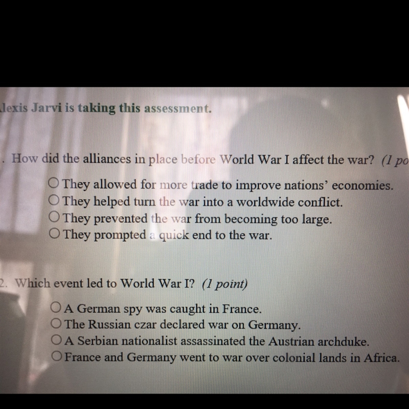 How did the alliances in place before world war 1 affect the war?-example-1