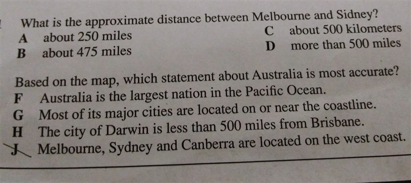 What is the approximate distance between Melbourne and Sidney-example-1