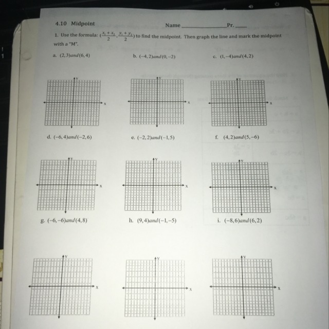 I really need help on finding the midpoints !!-example-1