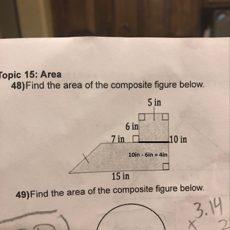 Find the area of the composite figure-example-1