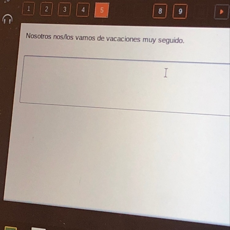 Nosotros nos/los vamos de vacaiones muy seguido-example-1