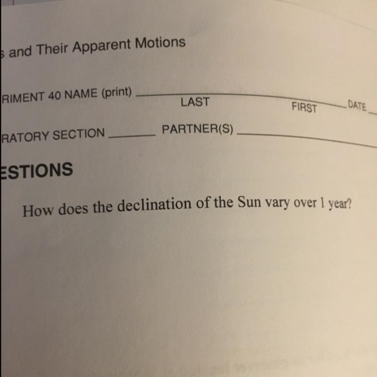 How does the declination of the sun vary over 1 yr? Checking answers for my lab.-example-1