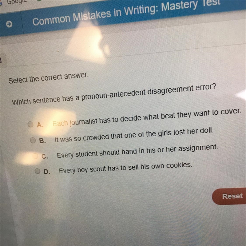 Which sentence has a pronoun antecedent disagreement error-example-1