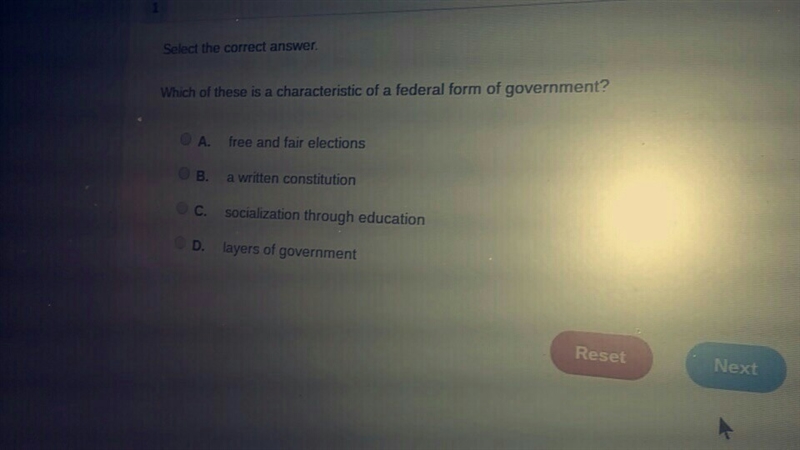 Which of these is a characteristic of a federal form of government?​-example-1