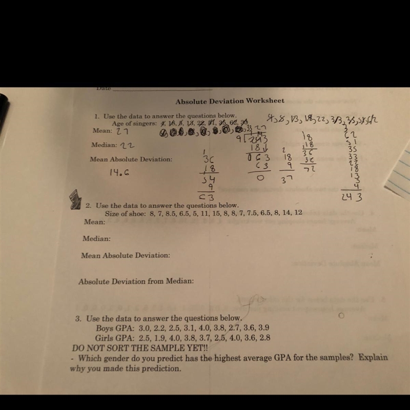 Use the data to answer the Question below. Size of shoe:8,7,8.5,6.5,5,11,15,8,8,7.5,6.5,8,14,12-example-1