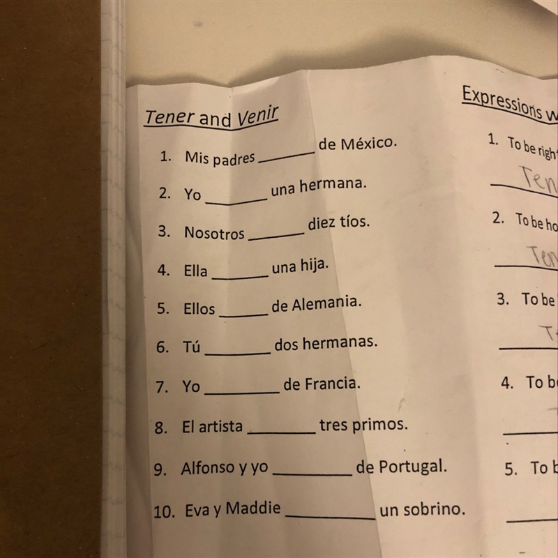 Please help me with tener and venir Spanish work thanks !! Double the points-example-1