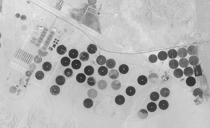 Based on the different types of land use shown in the image, which of the following-example-1