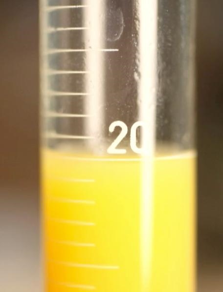 How many milliliters of juice are in this graduated cylinder? o 20 o 16 o 24 o 10 soooo-example-1