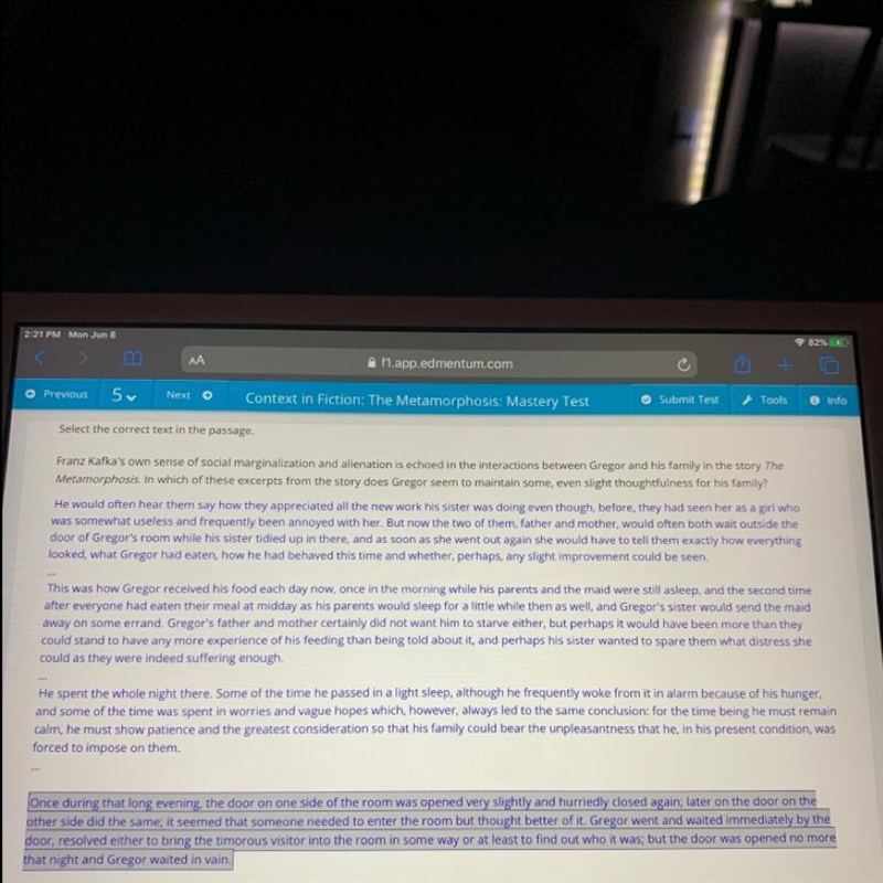 5 Select the correct text in the passage. Franz Kafka's own sense of social marginalization-example-1