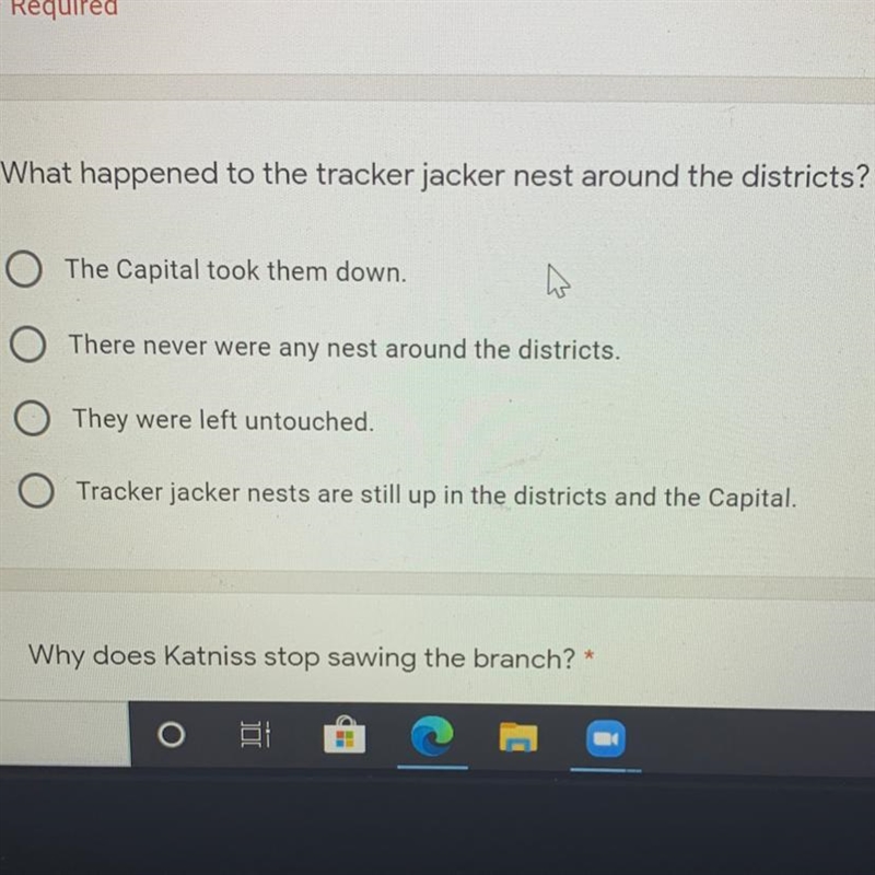 What happened to the tracker jacker nest around the districts? Pls help-example-1