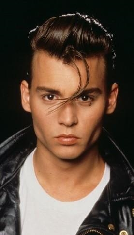 Why did jonny depp become an actor? And why is he so beautiful??​-example-1