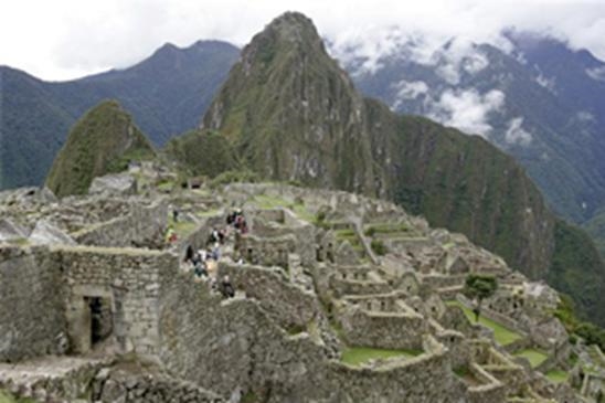 Explain how the image shows the Inca’s contribution to civilization-example-1