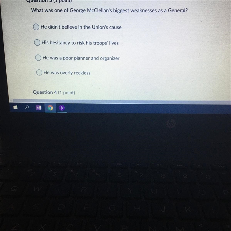 EASY POINTS HELP ASAP What was one of George McClellan's biggest weaknesses as a general-example-1