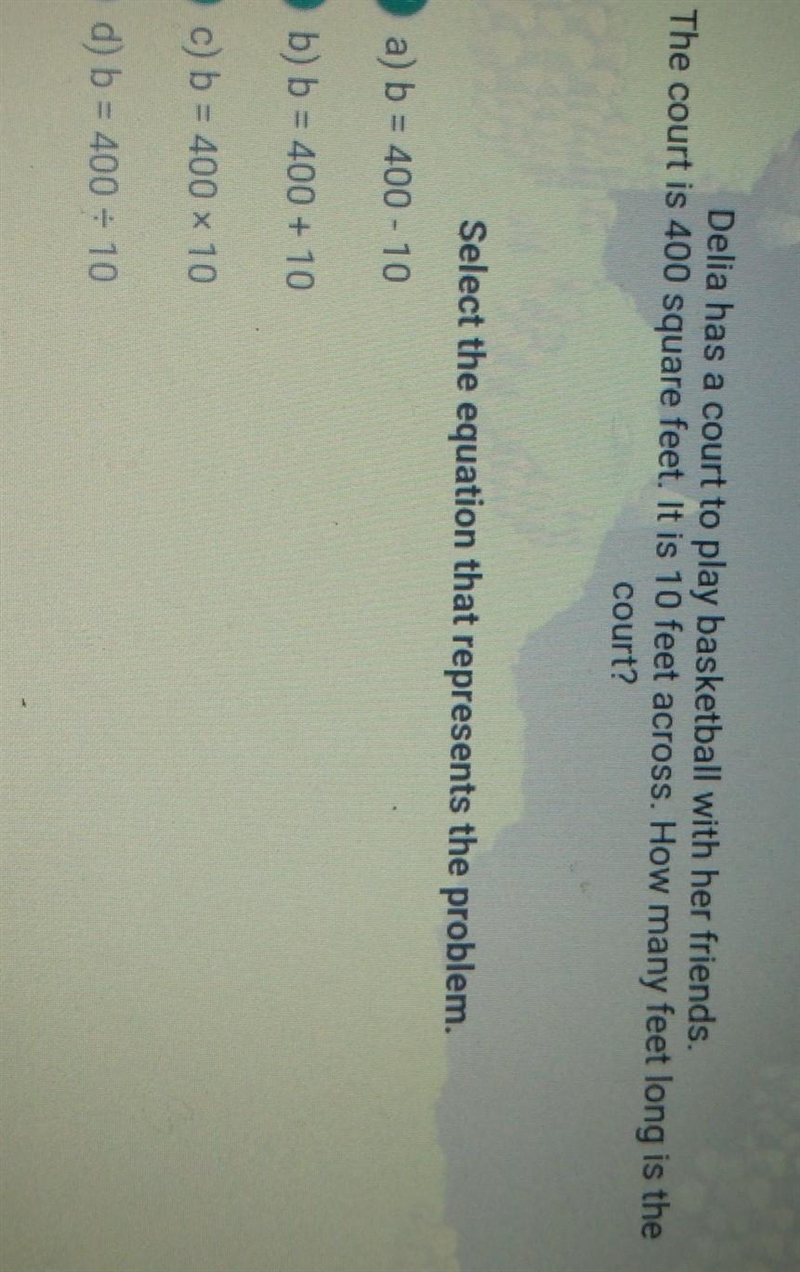 Delia has a court to play basketball with her friends. The court is 400 square feet-example-1