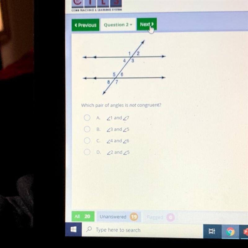 Which pair of angles is not congruent?-example-1