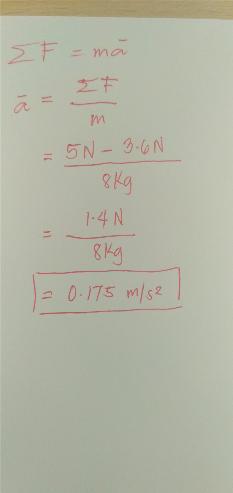 A box is pushed to the right with a force of 5N and at the same time it is pushed-example-1