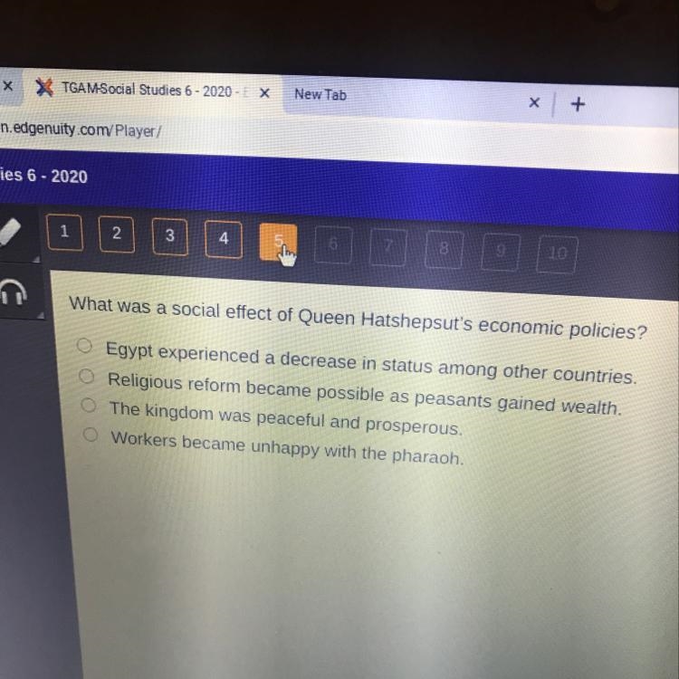 (QUICKLY PLEASE)What was a social effect of Queen Hatshepsut's economic policies?-example-1