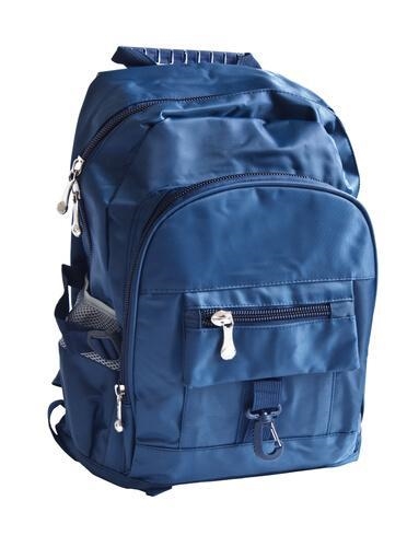 ¿De qué color es la mochila? (What color is the backpack?)-example-1