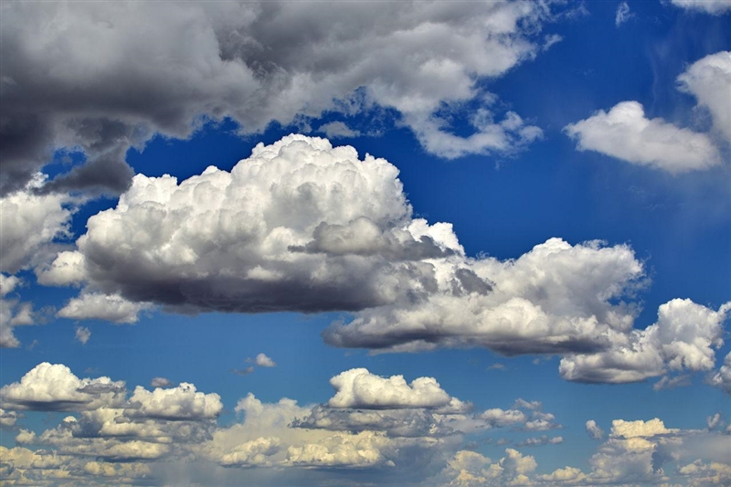 Which type of cloud is shown in the image? cirrus cumulus stratus fog-example-2