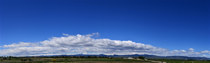 Which type of cloud is shown in the image? cirrus cumulus stratus fog-example-1