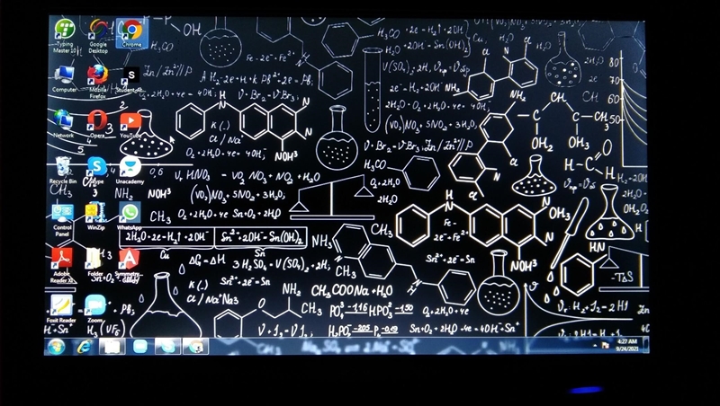 Give the name and formulas of your favorite compound​-example-1