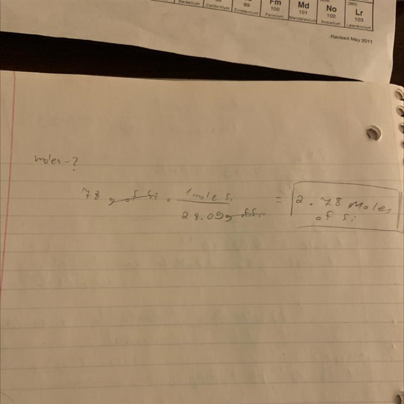 How many moles of Si are in 78.0 grams of silicon-example-1