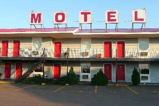 What is motel??? Need an answer-example-1