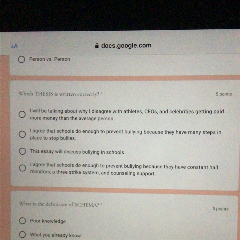 HELP Which thesis is written correctly? -I will be talking about why I disagree with-example-1