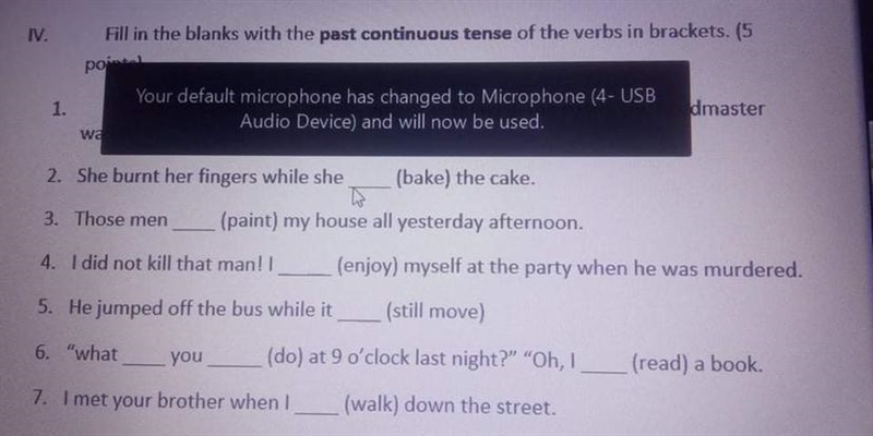 IV. Fill in the blanks with the past continuous tense of the verbs in brackets. (5 рой-example-1