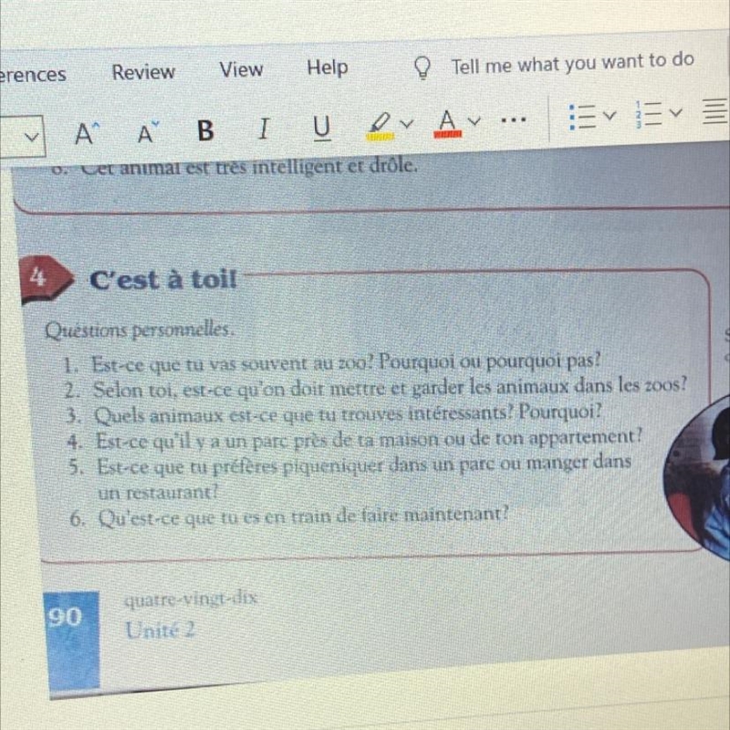 Help!!!! C’est à toil Simone est en trai ordinateur dans sa Questions personnelles-example-1