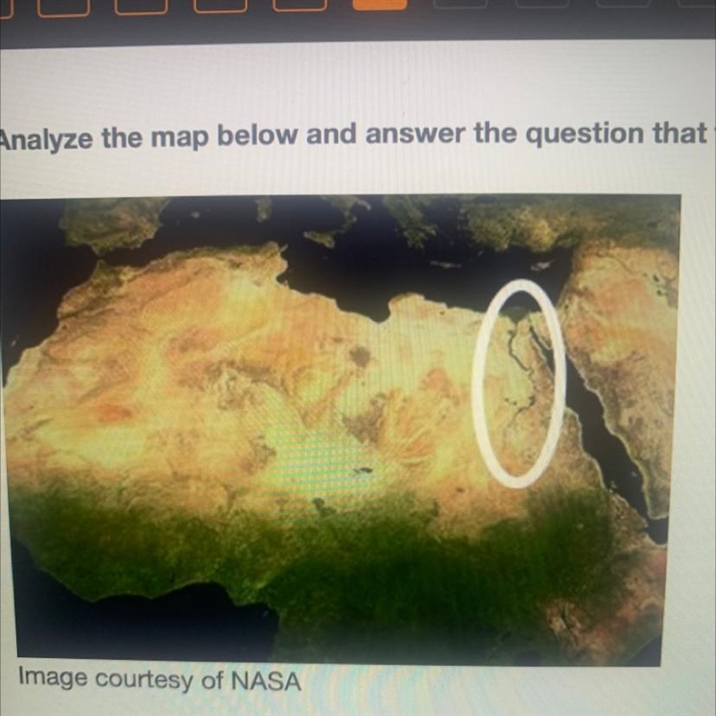 The landform circled on the map above is the A Sahara B. Sahel C. Nile River Valley-example-1