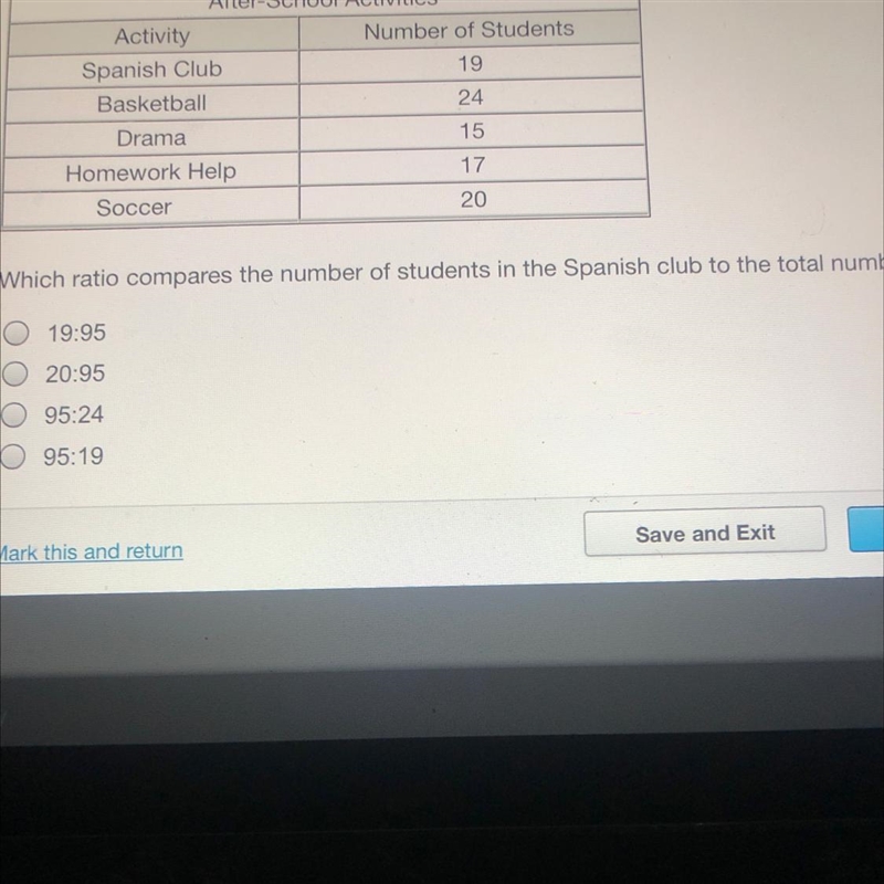 Which ratio compares the number of students in the Spanish club to the total number-example-1