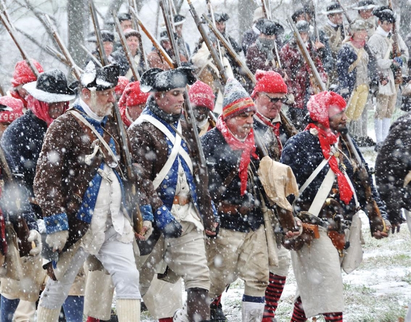 What does this photo suggest about American Revolution soldiers and their uniforms-example-1