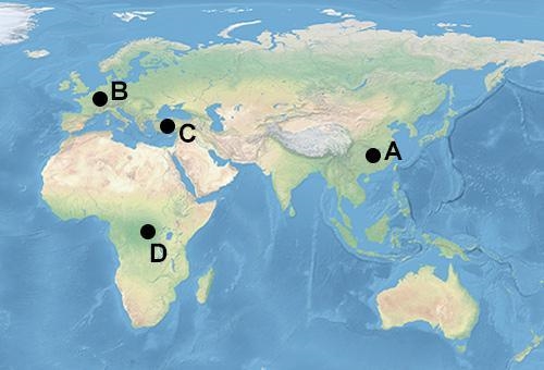 Look at the map below. The countries that colonized the Americas during the 15th through-example-1