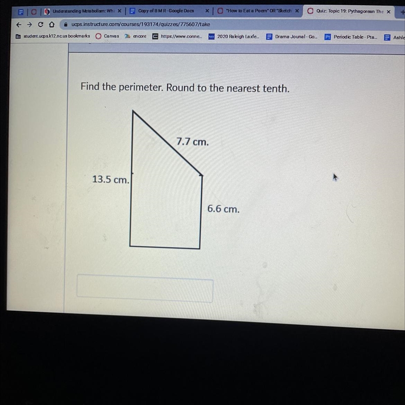 Help ASAP 15 Points Find the perimeter. Round to the nearest tenth. 7.7 cm. 13.5 cm-example-1