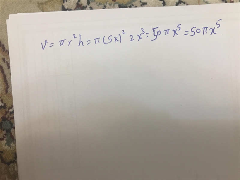 Find the volume of the cylinder-example-1