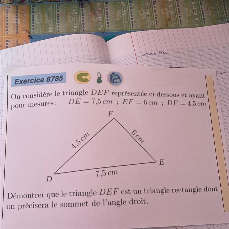 Bonjour je n’arrive pas à cette exercice :((-example-1