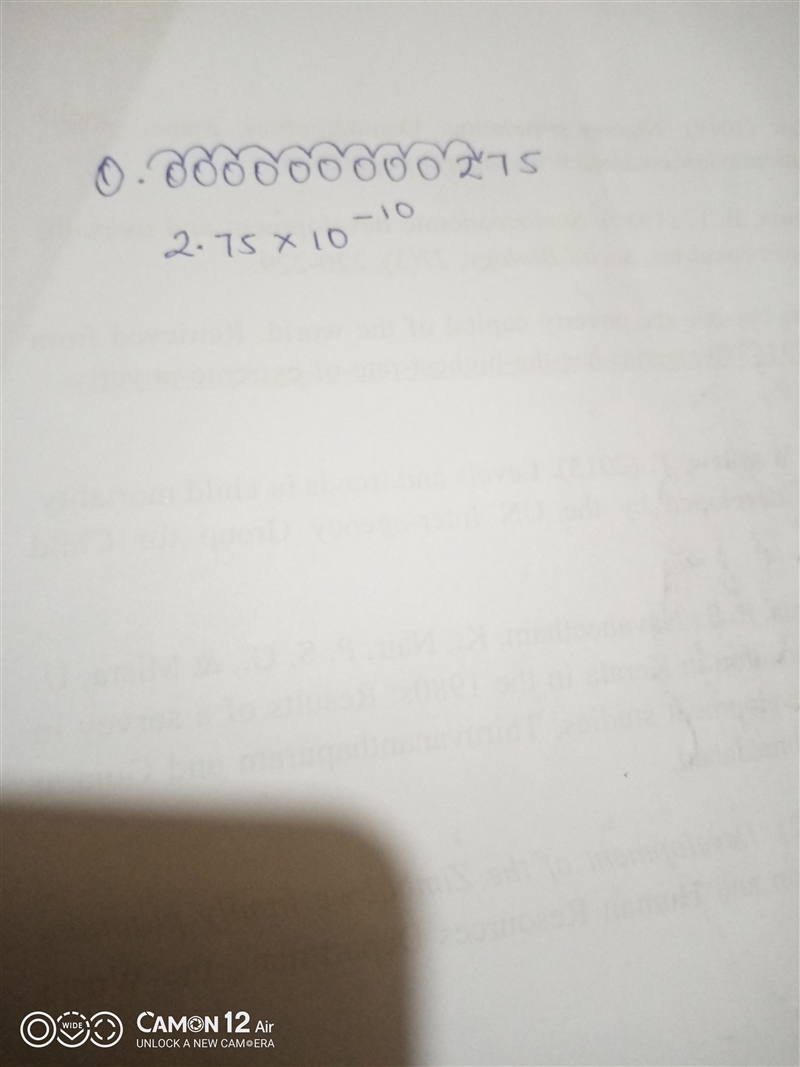 The diameter of a watermolecule is 0.000000000275 m. How can this number best be expressed-example-1