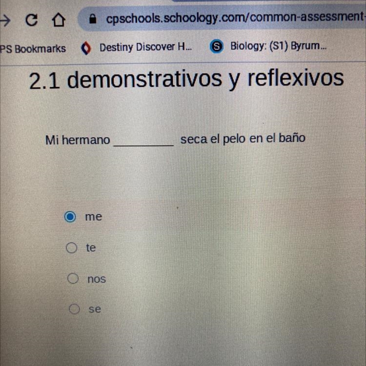 Mi hermano seca el pelo en el baño me te O nos se-example-1