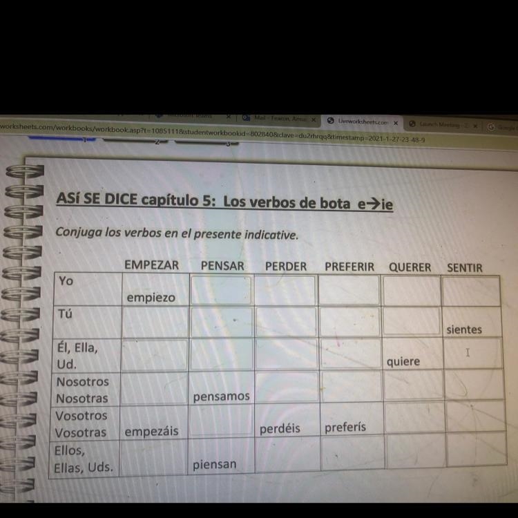 ASÍ SE DICE capítulo 5: Los verbos de bota e →ie Conjuga los verbos en el presente-example-1