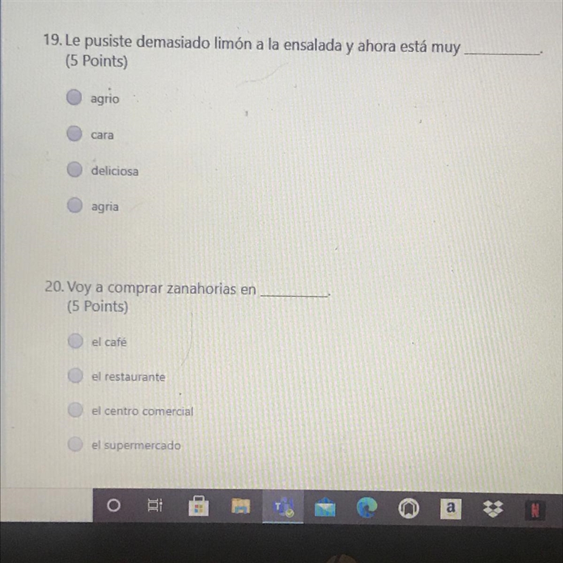 Can someone plzzzz help me it’s easy Spanish for the ones that speak it-example-1