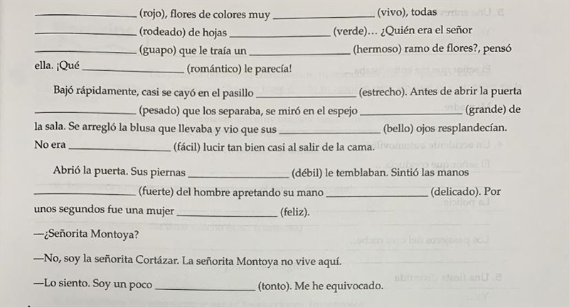 Me puedes ayudar a completar la narración con la forma correcta del adjetivo entre-example-1