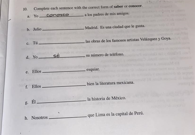 Complete each sentence with the correct form of saber or conocer-example-1