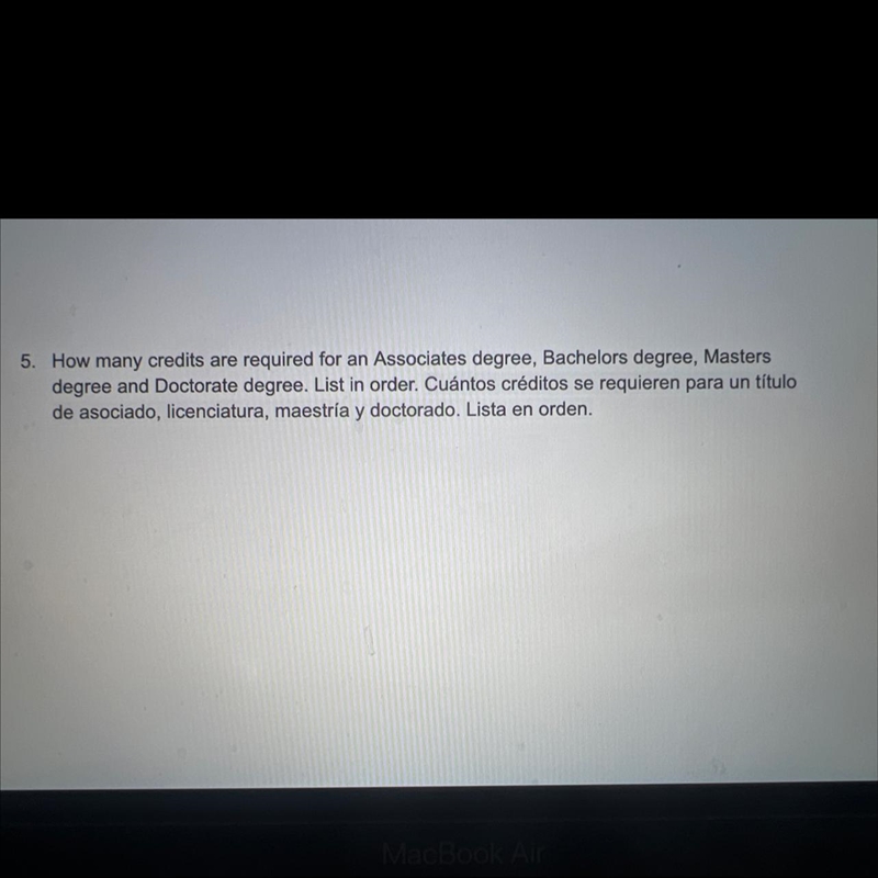 How many credits are required for an associate degrees,bachelors degree,masters degree-example-1